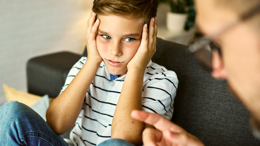 Lowers the heat in hard talks